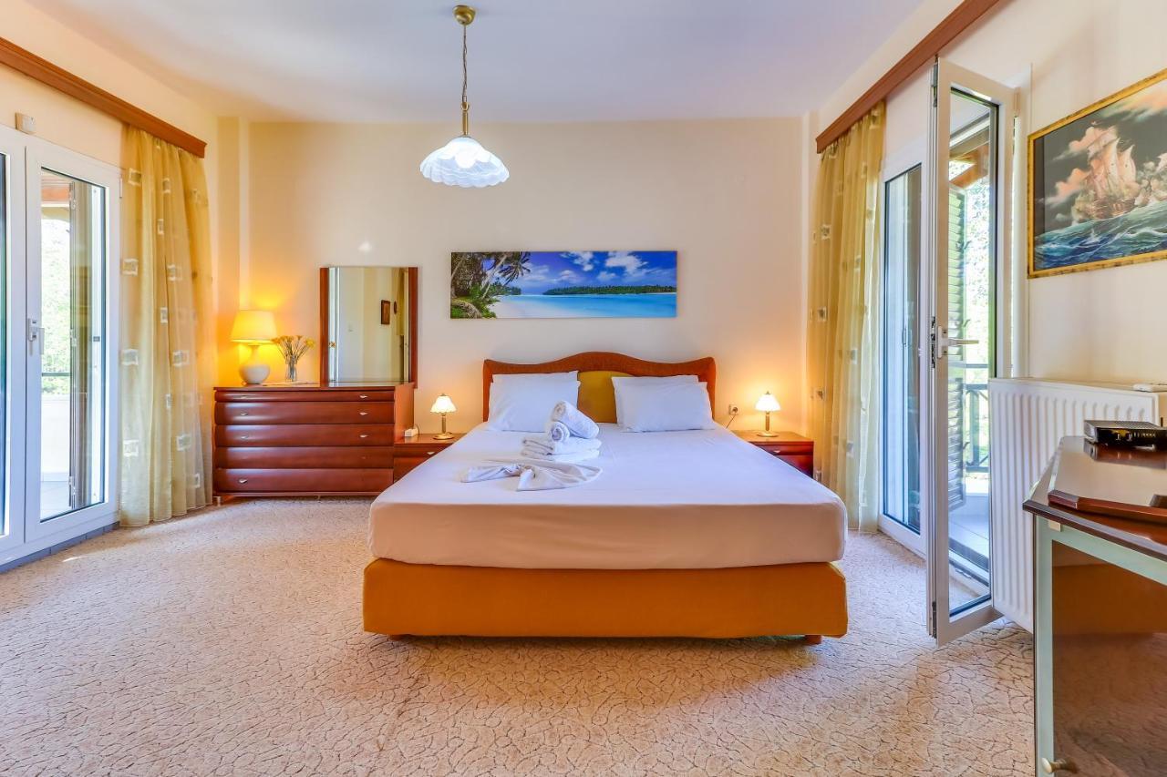 Villa Laguna Vourvourou Bagian luar foto